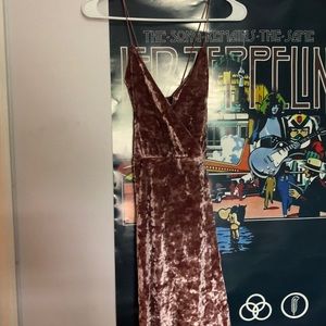 pretty little thing pink velvet bodycon dress